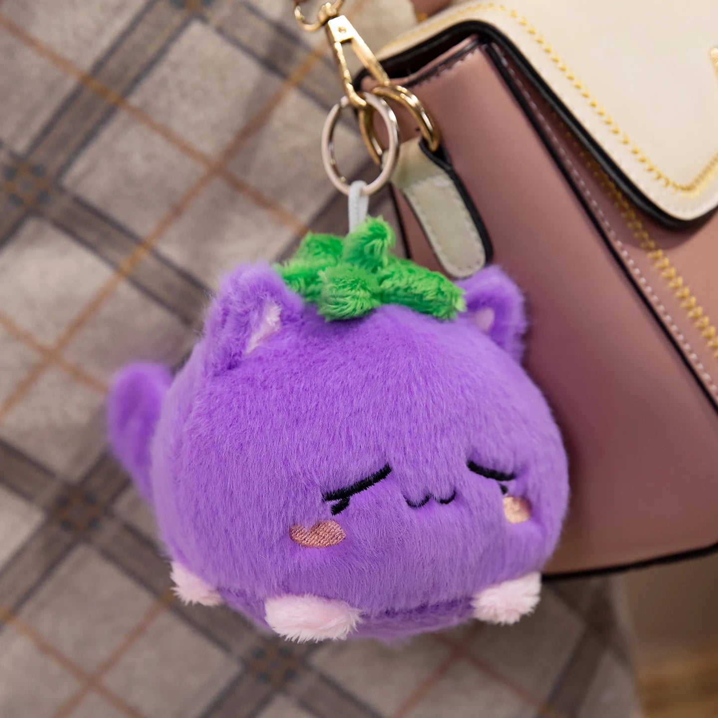 Sweet Lovely Strawberry Kitten Ball Plush Toys Soft Pink Cartoon Apple Eggplant Cat Doll Bags Hanging Toys Funny Desktop Decor