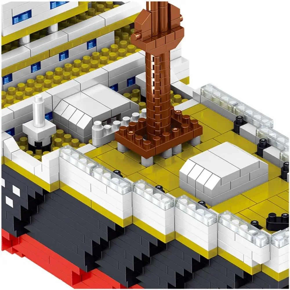 4000+Pcs Titanic Model Cruise Ship Building Blocks MOC Boat Bricks Collection DIY Construction Toys for Children Gift